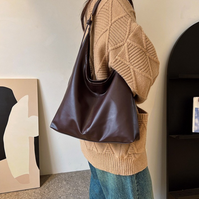 حقيبة كتف نسائية كبيرة من الجل - مراجعة Leatherwork Workshop وسعره