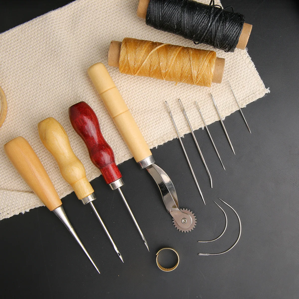 14 قطعة مجموعة الخياطة الجلدية - مراجعة Leatherwork Needles وسعره